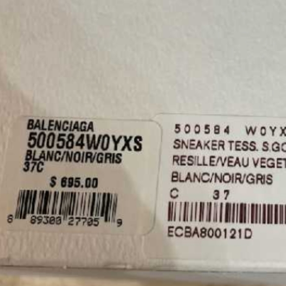 BALENCIAGA the  originally $695 Asking $350             wht, noir, gris (colors) - Picture 7 of 10